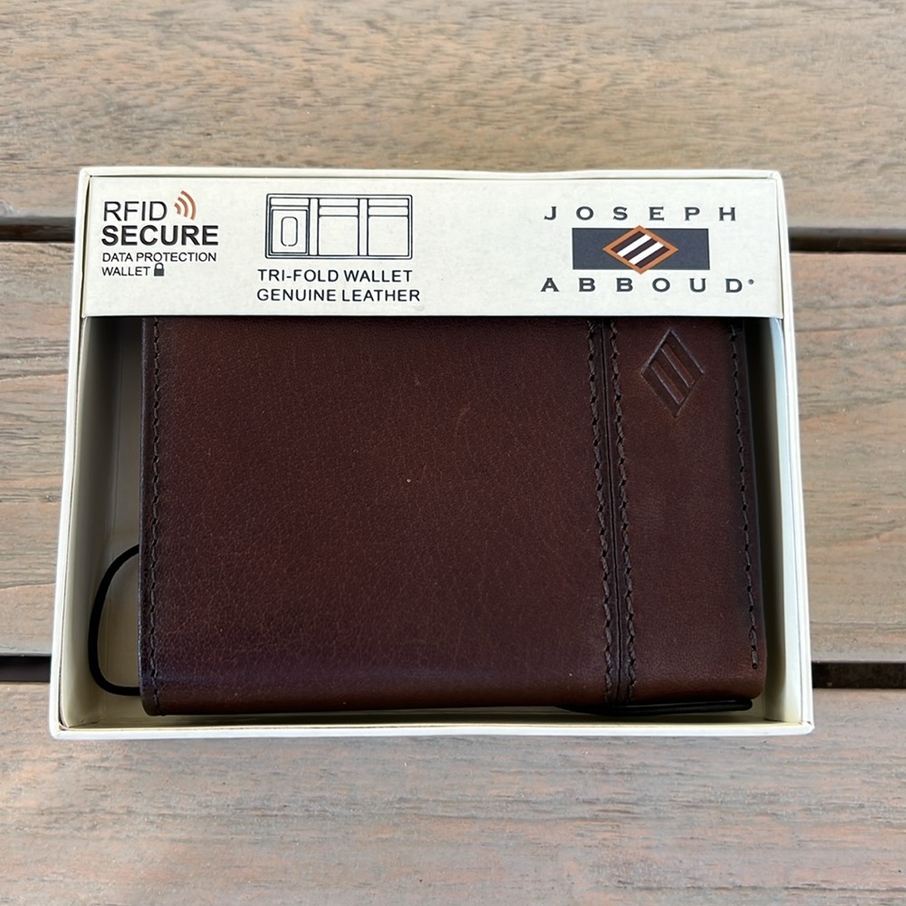 Joseph Abboud Trifold Wallet Genuine Leather